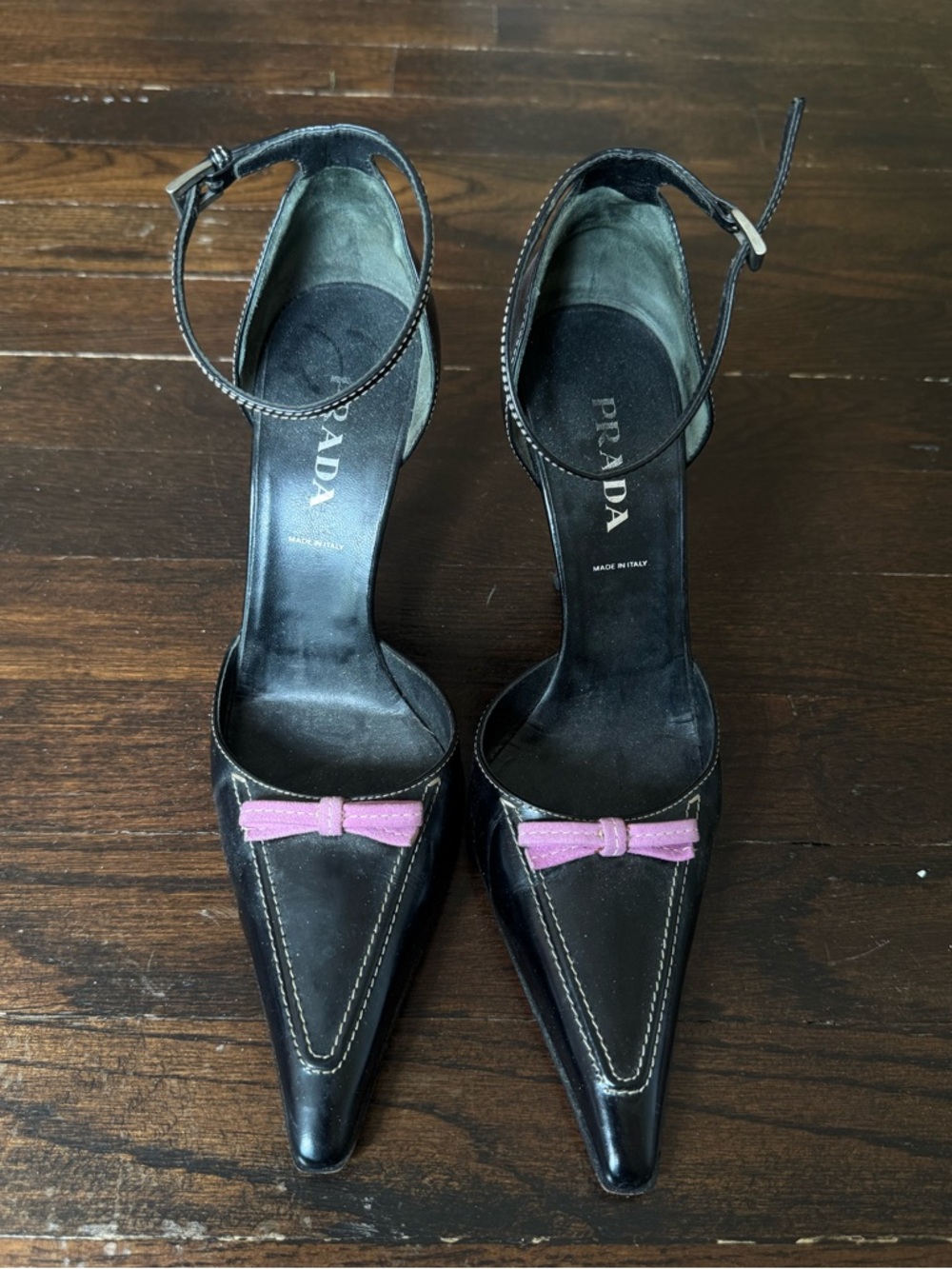 Prada black heels with bow pointed toe